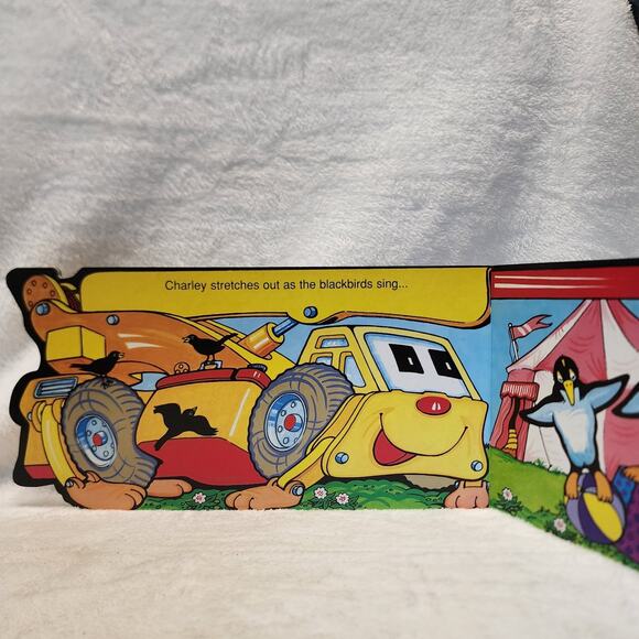 Kid's Picture Boardbooks Trio, Trucks, Cranes, Rabbits Easy Read Great Condition - Picture 10 of 10